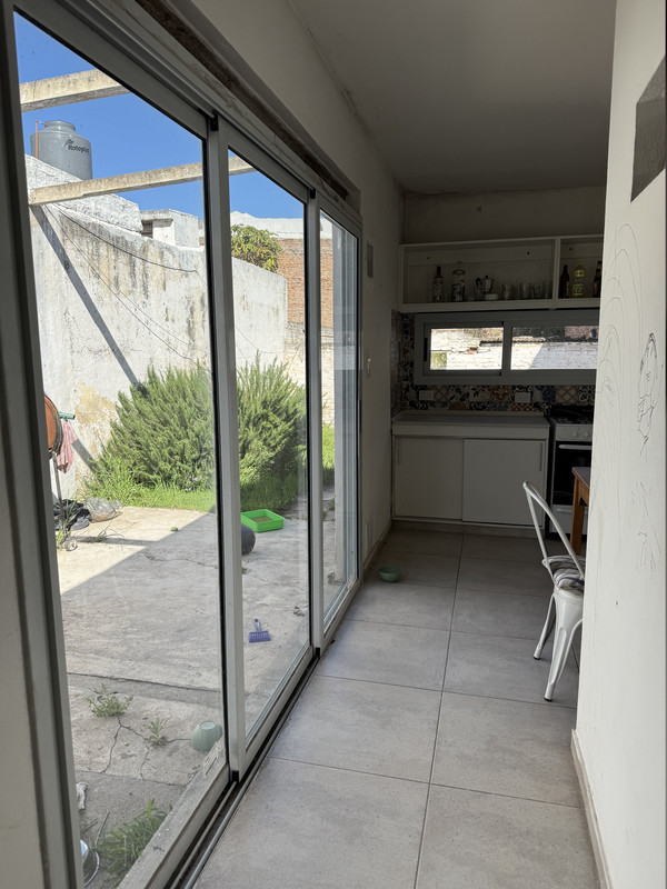 APTA CRÉDITO: CASA A RECICLAR A MTS DE AV. CASTRO BARROS. 120M2 CUBIERTOS. 362M2 TERRENO. — foto 27