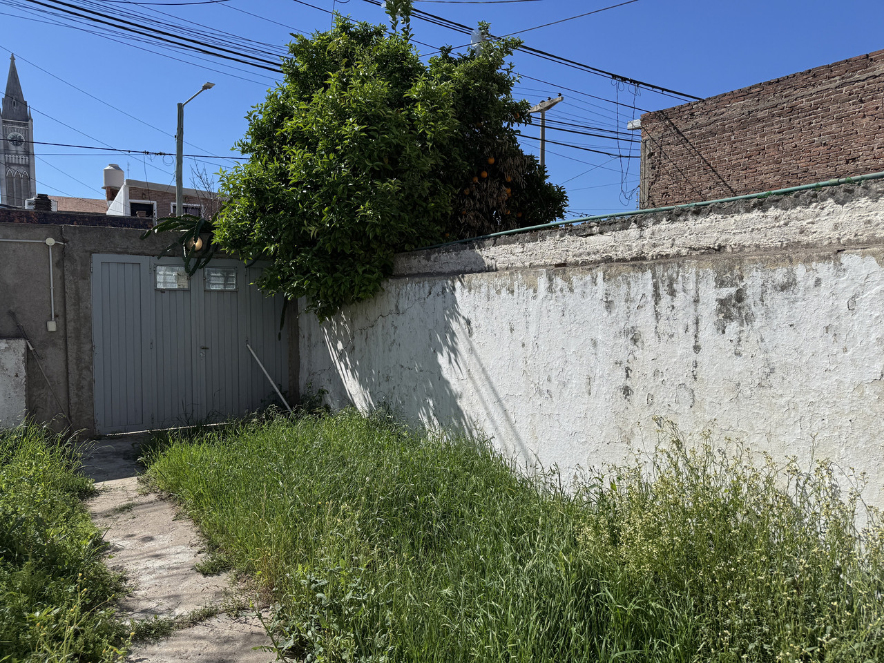 APTA CRÉDITO: CASA A RECICLAR A MTS DE AV. CASTRO BARROS. 120M2 CUBIERTOS. 362M2 TERRENO. — foto 6