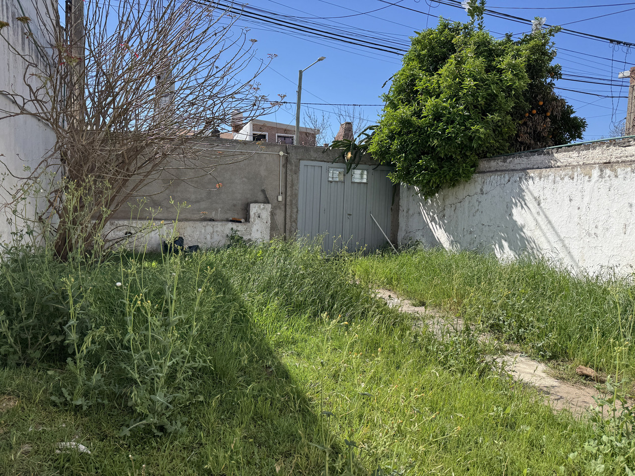 APTA CRÉDITO: CASA A RECICLAR A MTS DE AV. CASTRO BARROS. 120M2 CUBIERTOS. 362M2 TERRENO. — foto 13